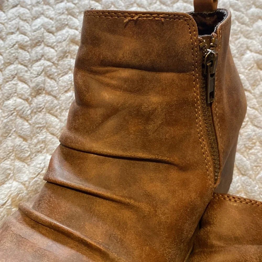 MAURICES. Women’s shoes. - Picture 2 of 7